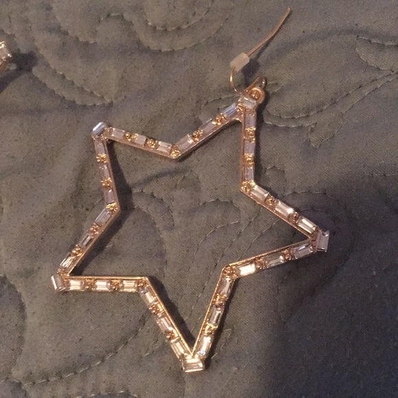 Beautiful star earrings brand new!! - Picture 3 of 5
